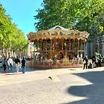 Studio Terrasse, Intra-Muros, Climatise Avec Wifi