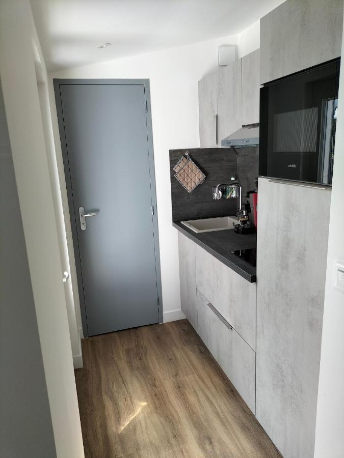 Terrasse, Intra-muros, Climatise Avec Wifi Apartment